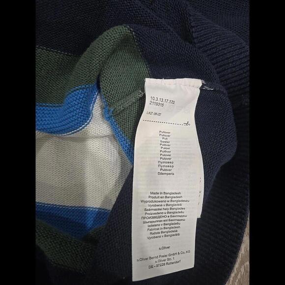 S.oliver Boy Knitted jumper / Hooded Pullover with a striped detail - Picture 2 of 3